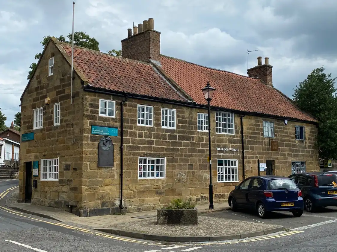 Hotels near Captain Cook Schoolroom Museum