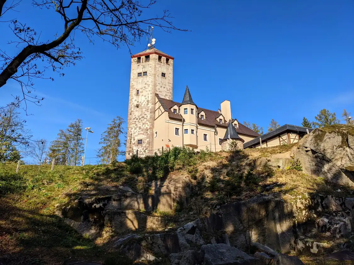 Hotels near Rozhledna Vysina