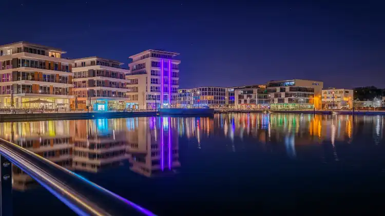 Hotels near Phoenix-See