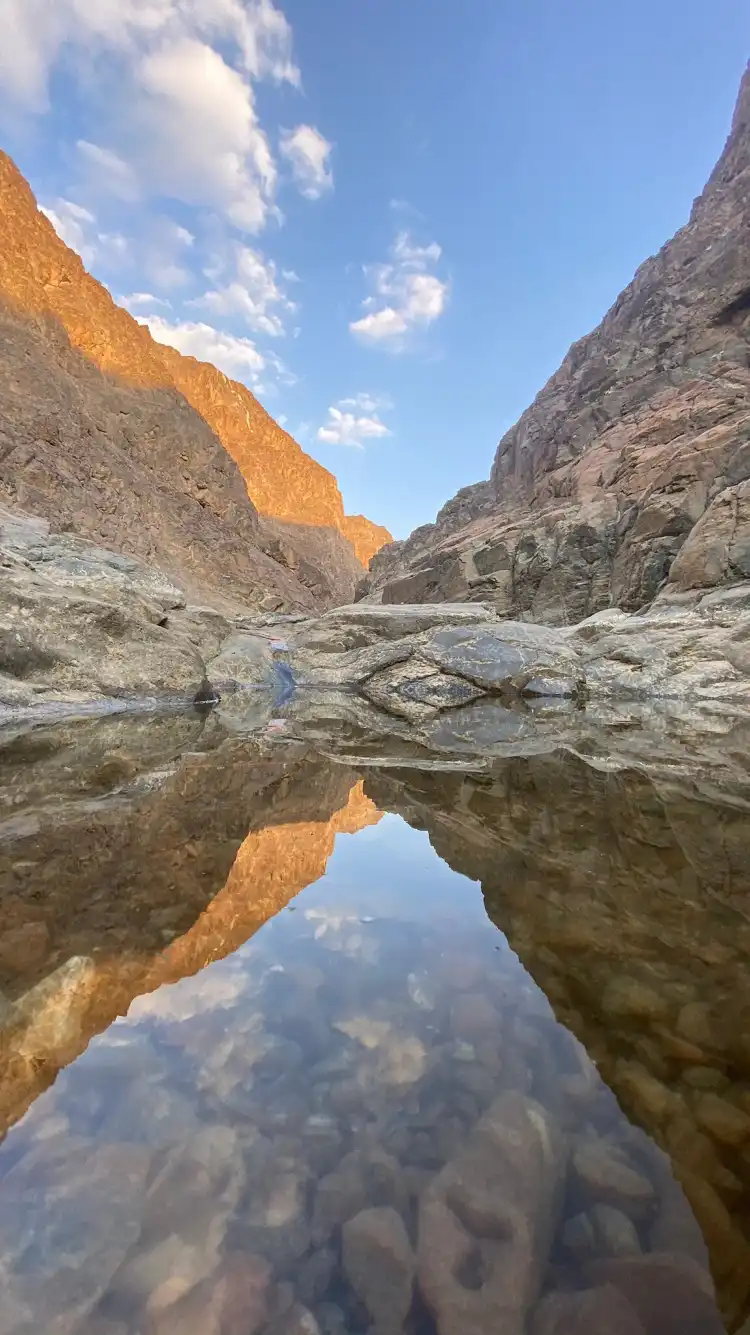 Hotels near البحيرة المخفية The Hidden Lake