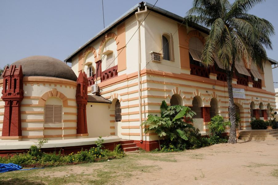 Paris to Ziguinchor Flights