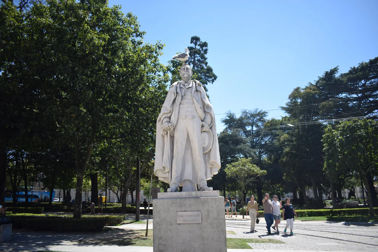 2_Estatua de Ramalho Ortigao