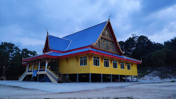 Wat Pa Khao Manora Monastery