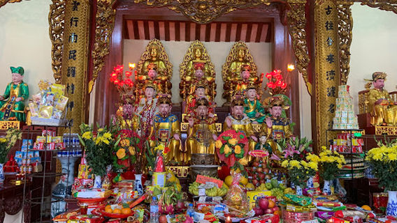 Đền Mẫu Thượng