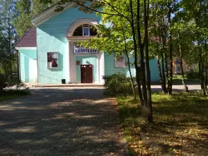 Кинотеатр "Октябрь"