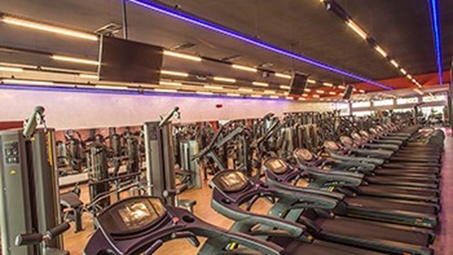 Clube Pirassununga LOCAL REUNIÃO DE PÚBLICO