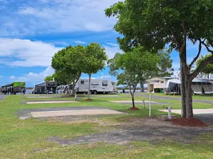 Riverside Burrum Heads