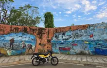 Làng Bích Họa Cửa Bé - Vĩnh Trường