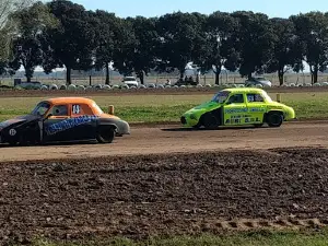 Studebaker car track