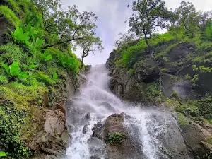 Kerle Waterfalls, Kerle