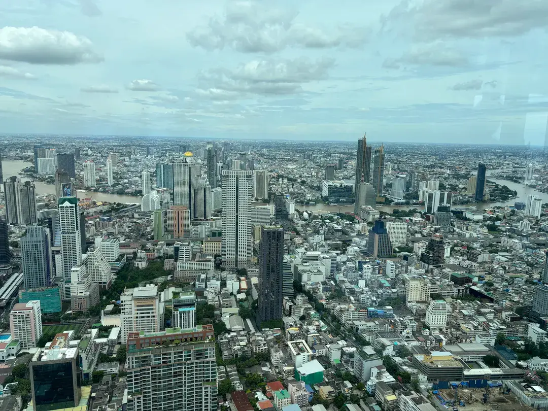 4_王權瑪哈納功大廈