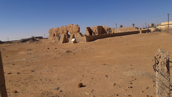 Mosque of the conquest of Islamic archaeological .. built the year 22 Hijri
