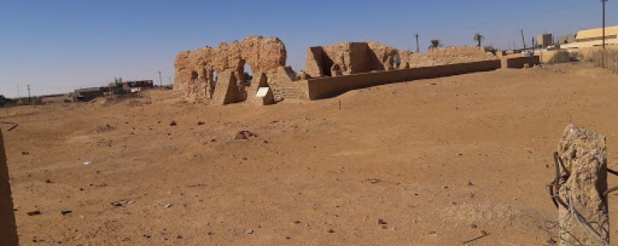 Mosque of the conquest of Islamic archaeological .. built the year 22 Hijri