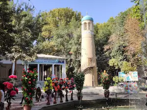 Park "Mavlono Lutfulloh"