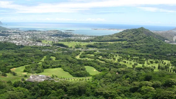 Nuʻuanu Pali Lookout