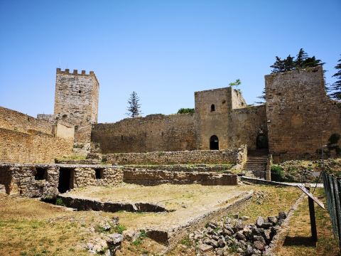 Lombardia Castle