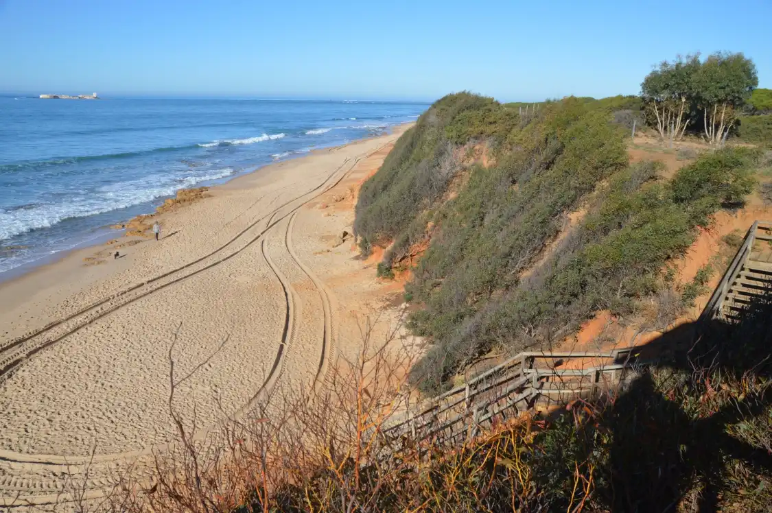 Hotels near Playa de Los Bateles