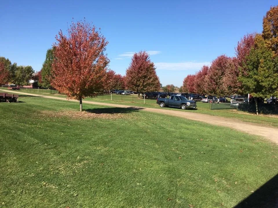 4_Edwards Apple Orchard