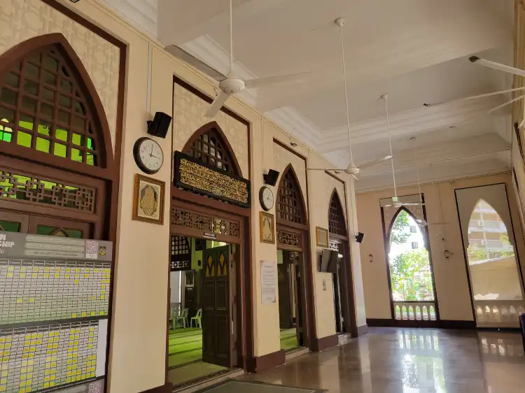 Hotels near Masjid Hajjah Fatimah Mosque | مسجد