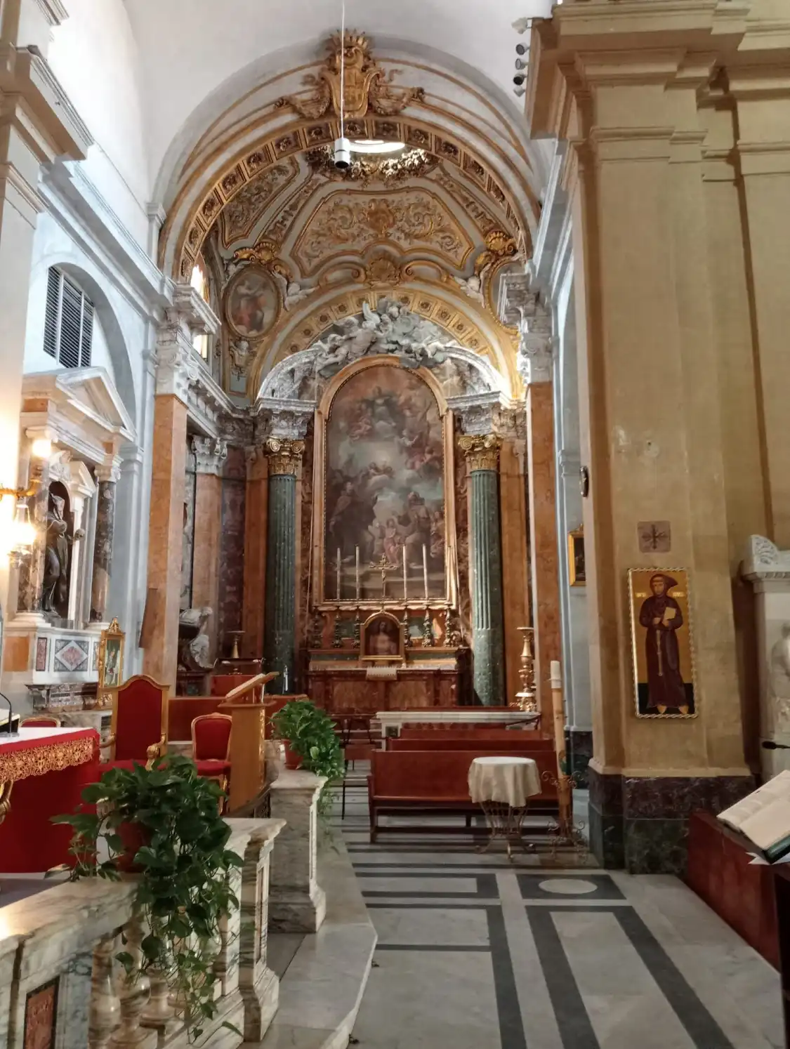 Hotel in zona Chiesa di San Francesco a Ripa
