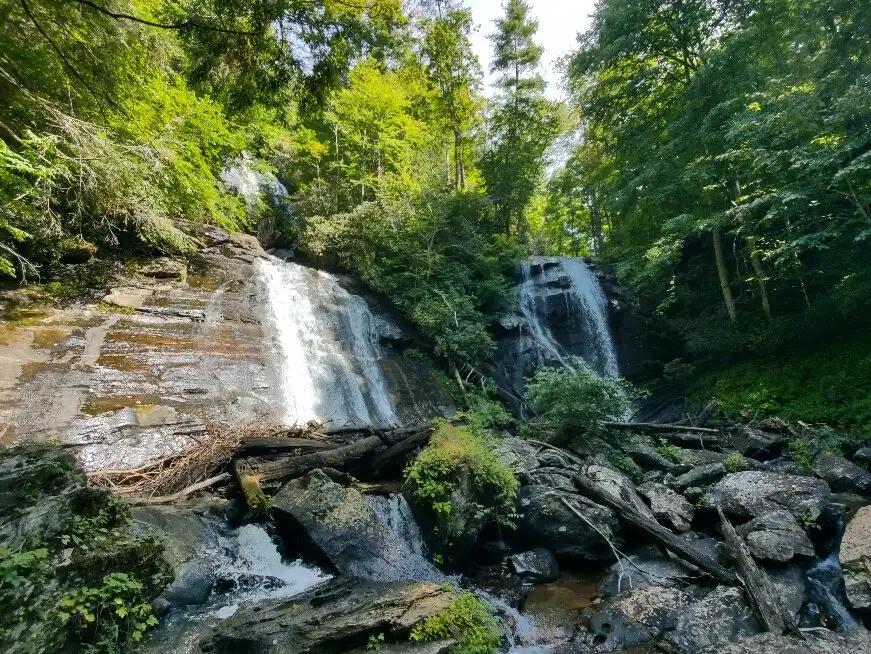1_Anna Ruby Falls