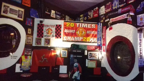 Legends Bar