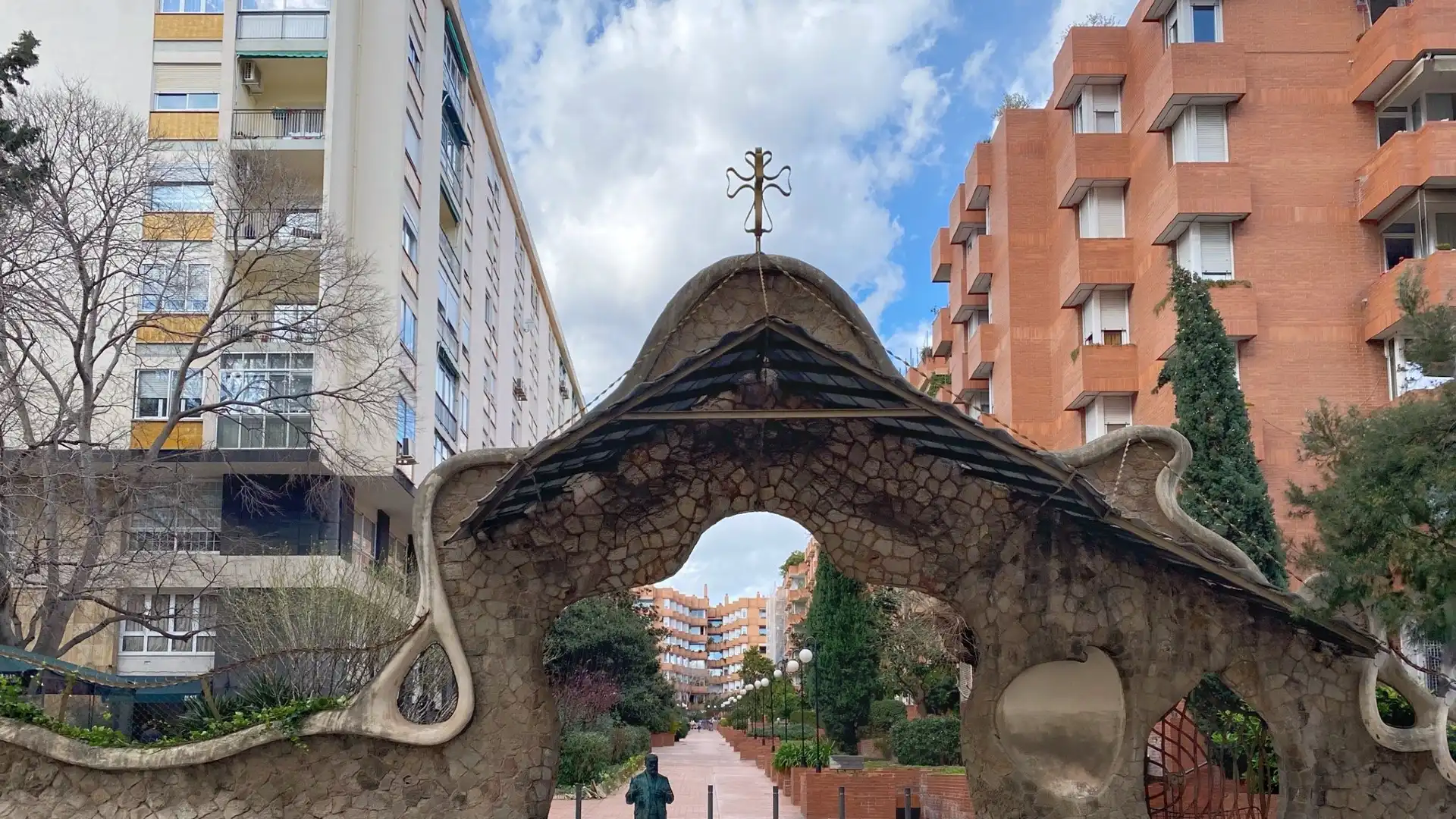 Hotels near Portal Miralles
