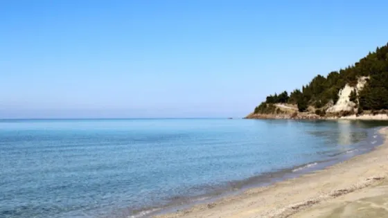 Fourka Beach