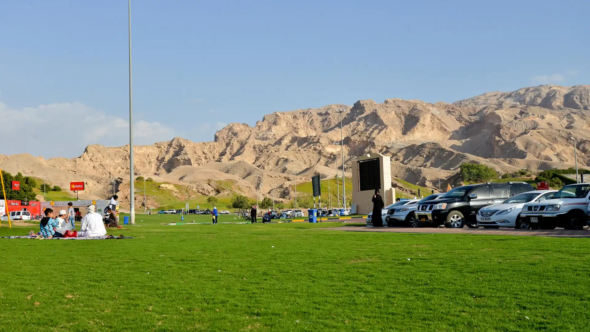 Hotels near Green Mubazzarah Hot Springs