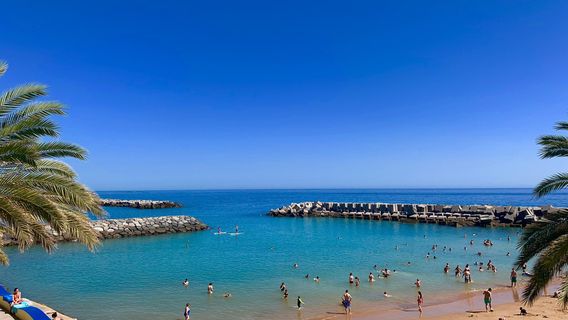 Praia da Calheta beach