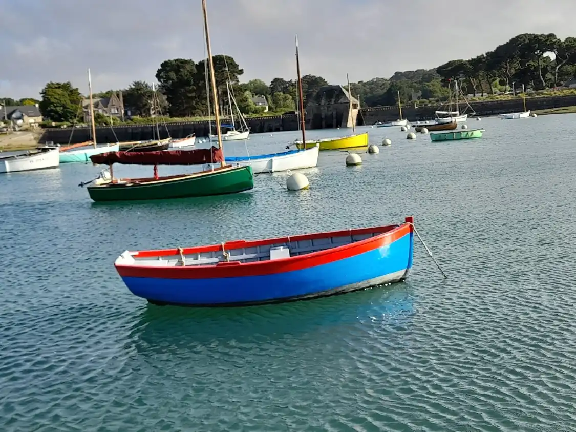 Hotels near Moulin a Maree du Grand Traouiero