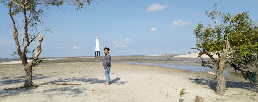 Pantai Pulau Buaya/ Burung