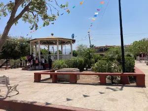 Plazuela Higueras de Abuya