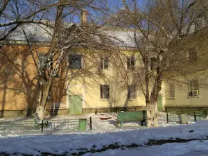 Жастар