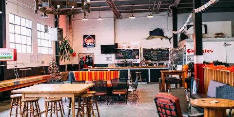 Deluxe Brewing Company