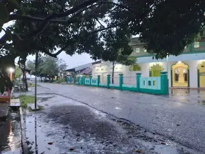Masjid Nurul Iman Apui