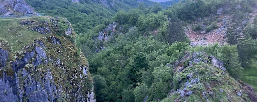 Brana i jezero Radoinja - Radoinjsko jezero na Uvcu