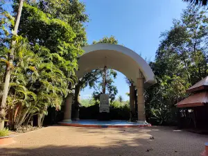 Wat Phrae Thamaram