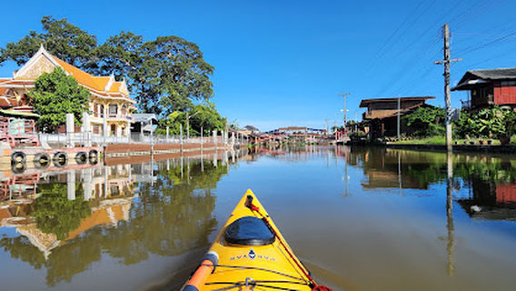 Wat Kaeo Charoen