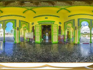 Azizi Mosque