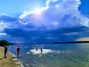 Sunny Beach Bascov