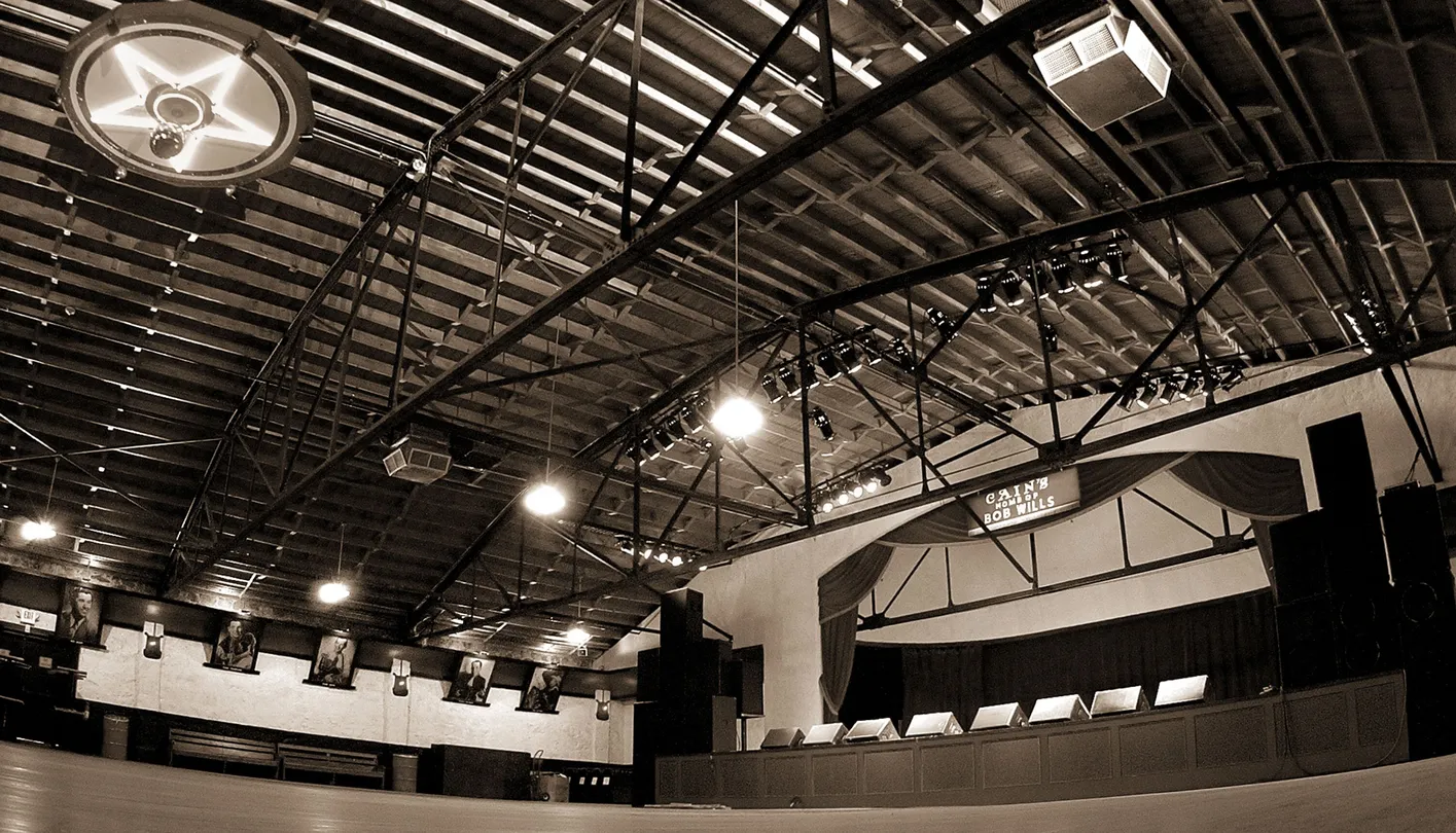 1_Cain's Ballroom