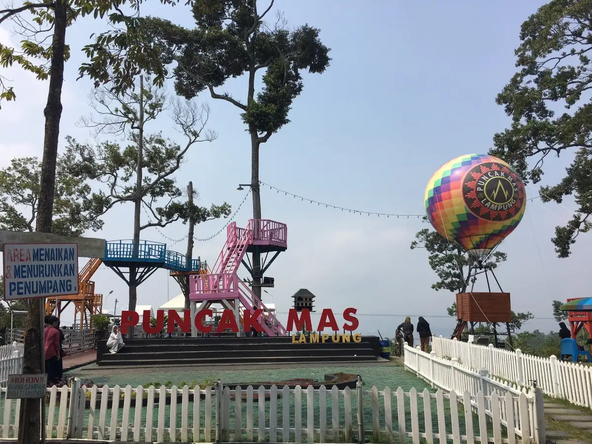 Destinasi Wisata Populer di Bandar Lampung | Trip.com
