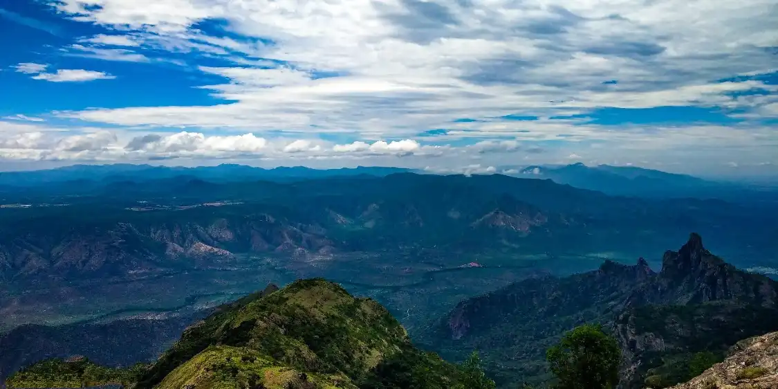 Hotels near Kodanad View Point