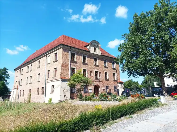 Hotels near Ostrow Tumski