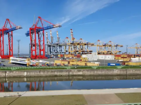 Container-Aussichtsturm