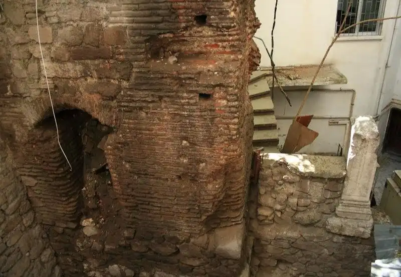 Hotel in zona Remains of St. Clement Church