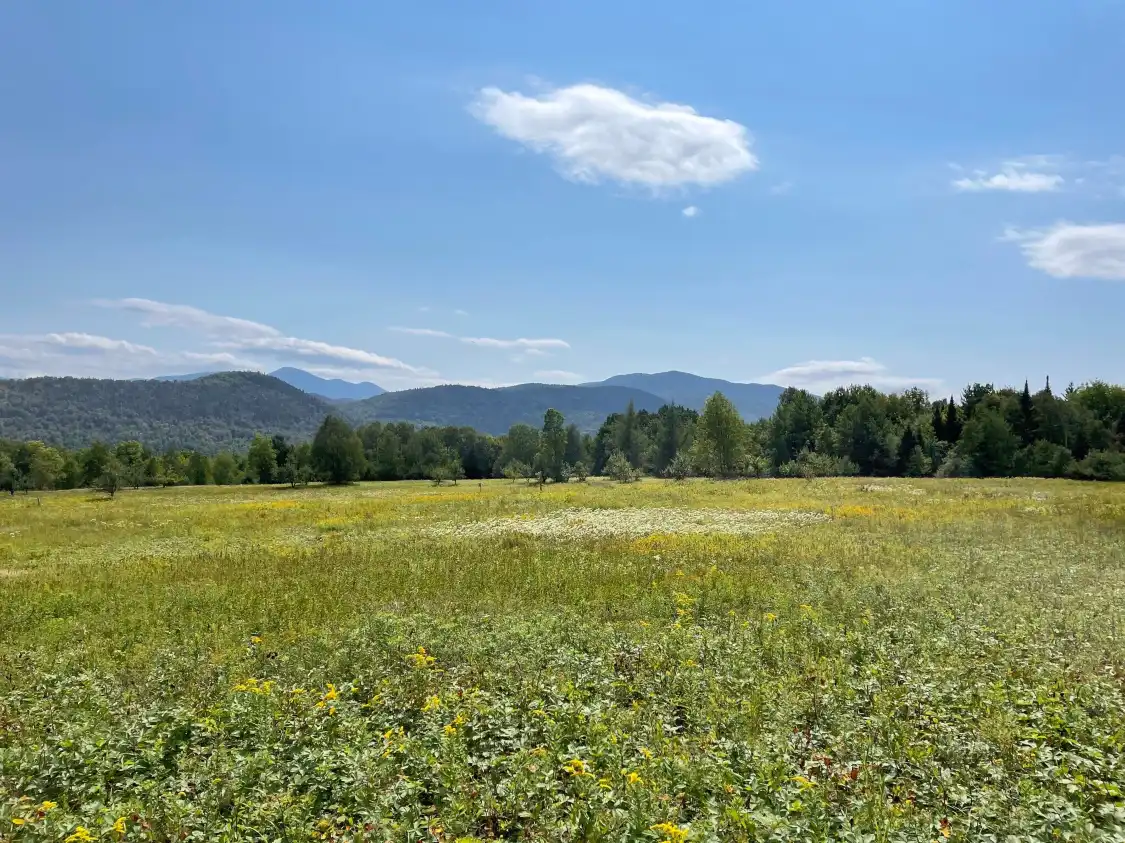 Hotels near Heaven Hill Trails