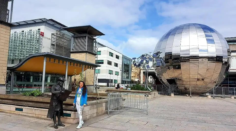 1_Millenium Square