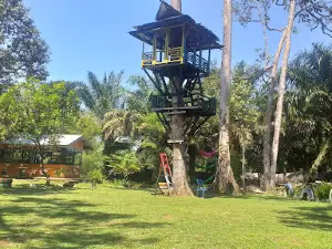 Wisata Alam Raya Sipenggeng